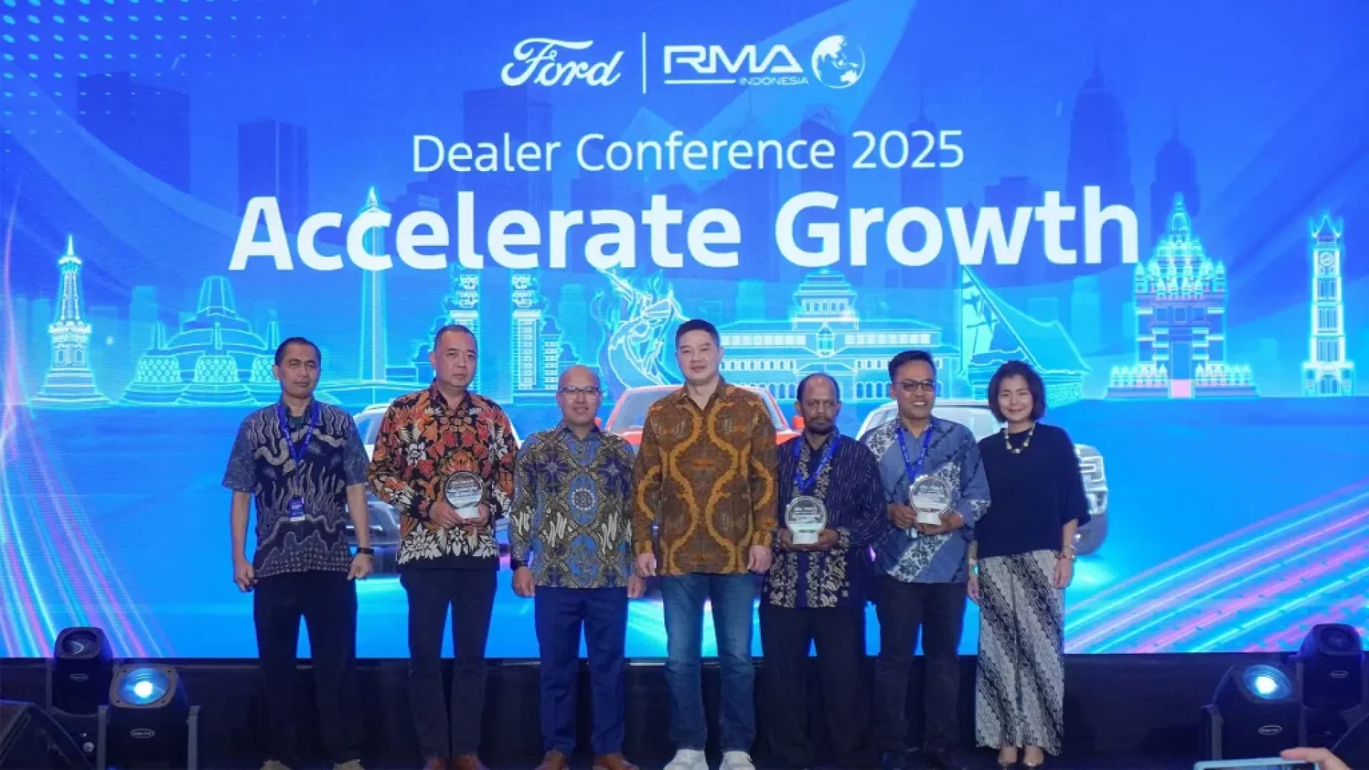 Duo-Maut-Ford-di-2025-untuk-indonesia-4.jpg